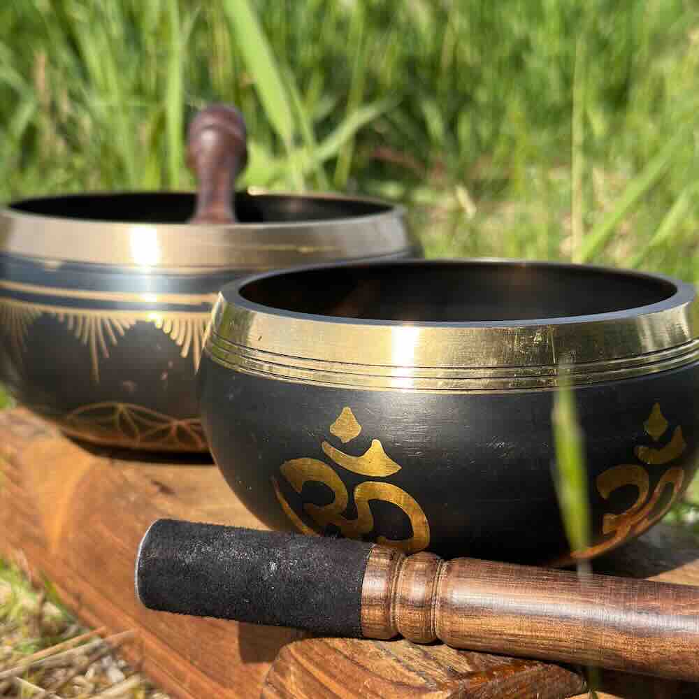Women’s drop-in circles, sharing circles, workshops, retreats on Vancouver Island. Heart~Soul Path. Singing bowls and mallet.